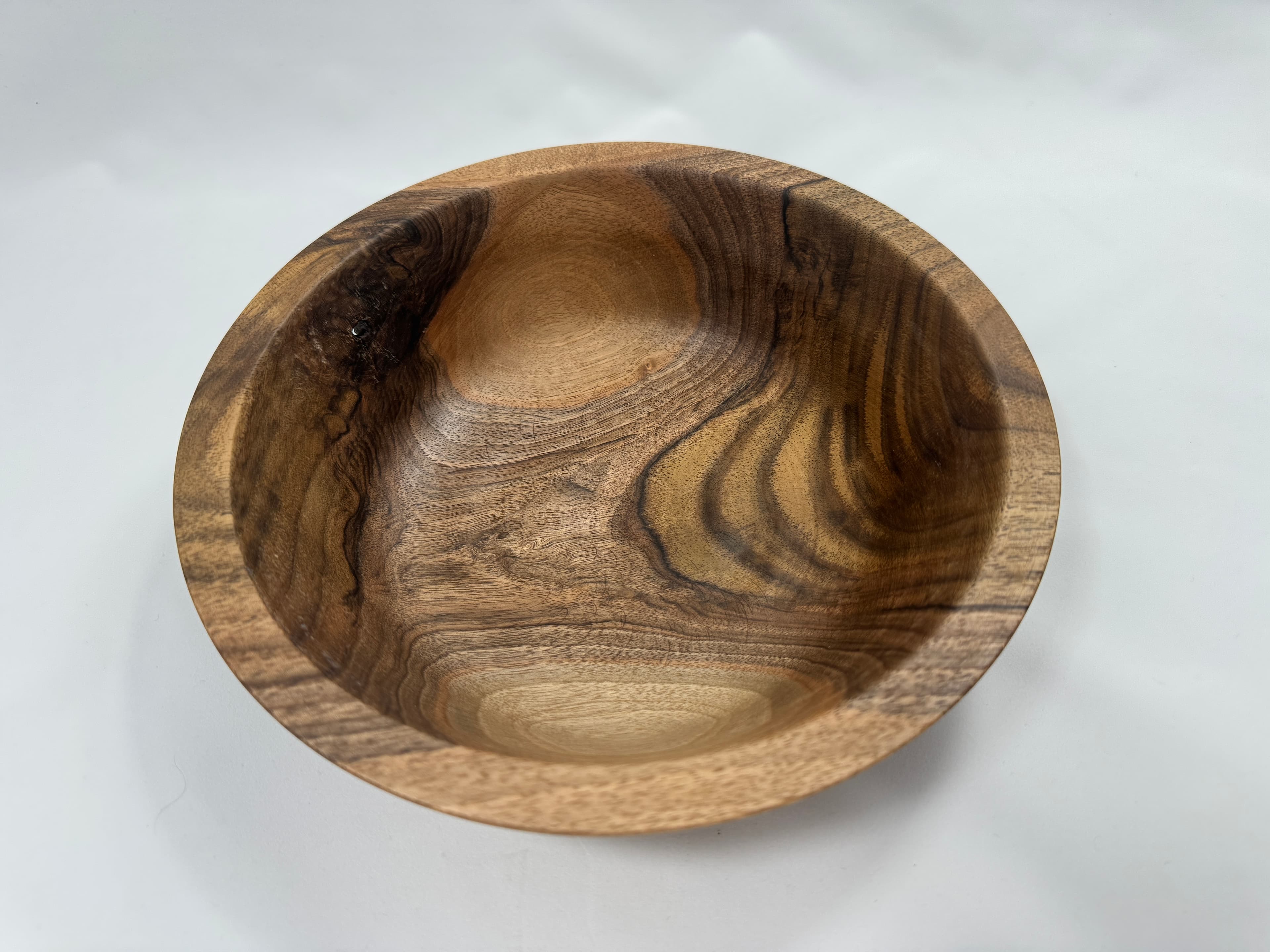 Holzschüssel aus Walnussholz